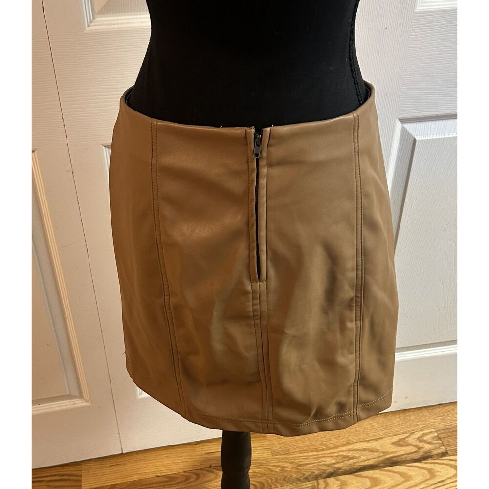 And Now This beige faux leather mini skirt size Medium - Picture 4 of 6